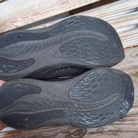 Asics Gel Niumbus 26 Womens Black Running Shoes - Picture 12 of 13